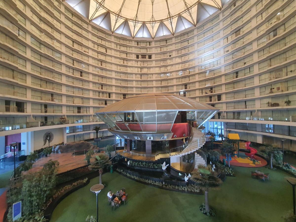 P C Homes At Belliza Near Airport Surat Eksteriør bilde