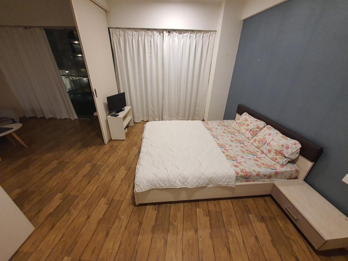 P C Homes At Belliza Near Airport Surat Eksteriør bilde